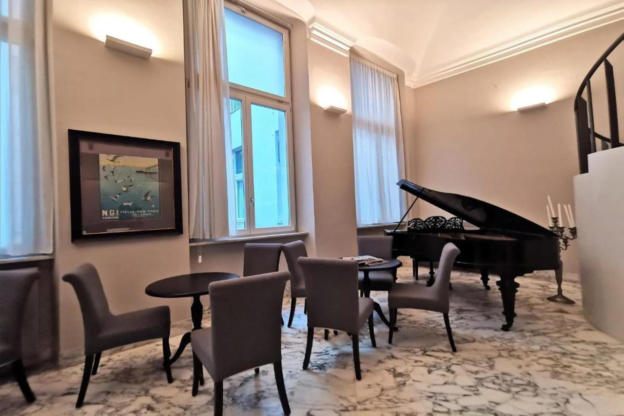 Hotel De Ville Генуя Экстерьер фото